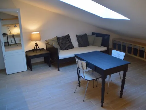 Loue studio meublé 13m² Aix-en-Provence - 100m de la Rotonde