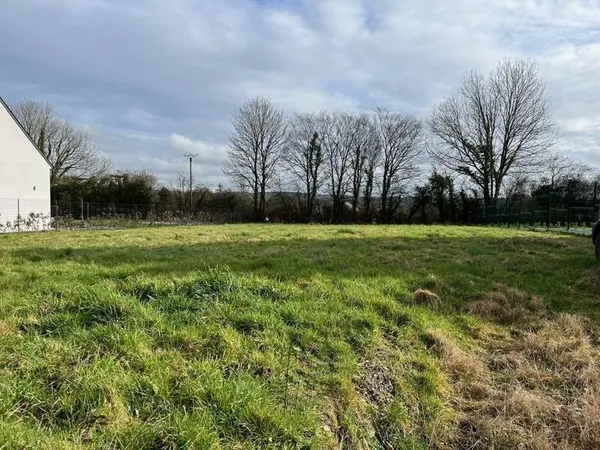 Terrain à bâtir - 884 m² - 15 mn d'AUNAY-SUR-ODON