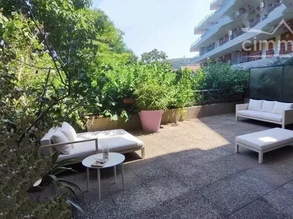 Appartement 4 pièces avec terrasse de 50 m²
