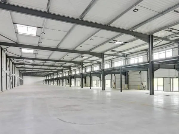 Local d'activité 2150 m²