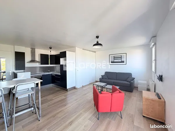 Studio 1 pièce 30 m²