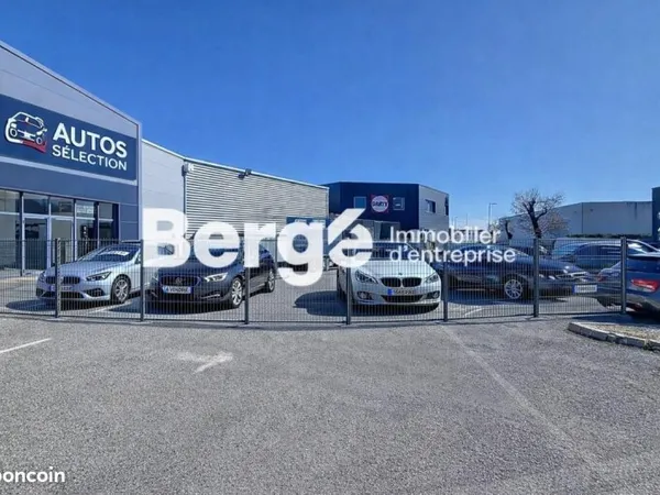 Local commercial 213 m²
