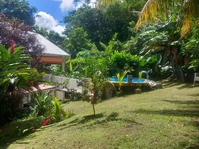 VOTRE PARADIS PRIVÉ