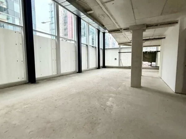 Local commercial 247 m²