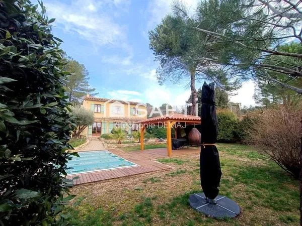 VILLA 146 M- TERRAIN 1640 - PISCINE-GARAGE-CARPORT