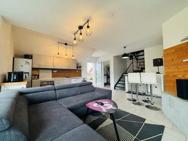 À Vendre - Triplex T4 à Douvaine - 330 000 €