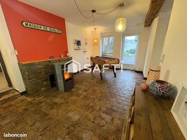Maison 10 pièces 286 m²
