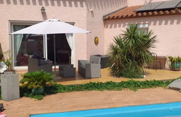 Villa 3 faces , 3 chambres, dans un quartier calme avec piscine, à 15 minutes d'Argelès sur Mer
