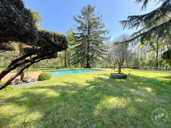 Maison 6 pièces 230 m²