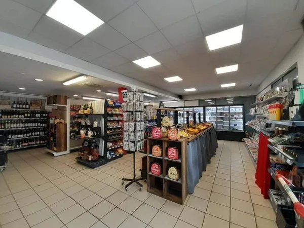 Fonds de commerce 110 m²