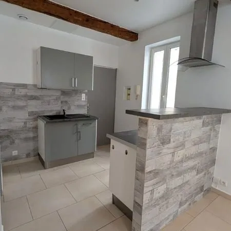 Part loue appartement 28 m2 rue felix pyat