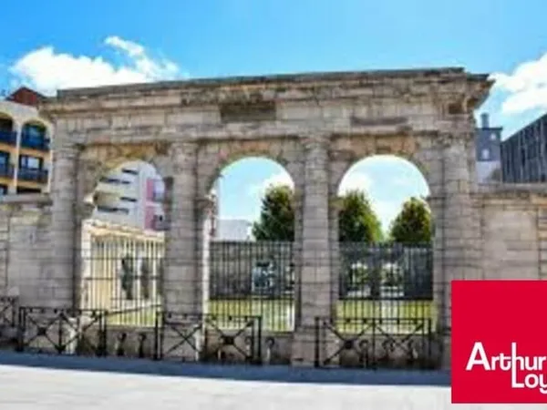 FONDS DE COMMERCE à CEDER