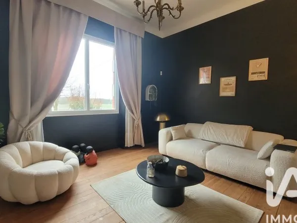 Maison 8 pièces 226 m²