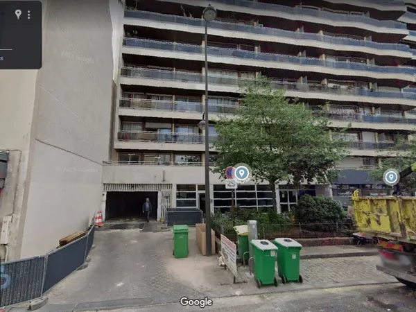 Loue Parking 77 rue de Lourmel Paris - 5.75m x 2.50m (grande place)