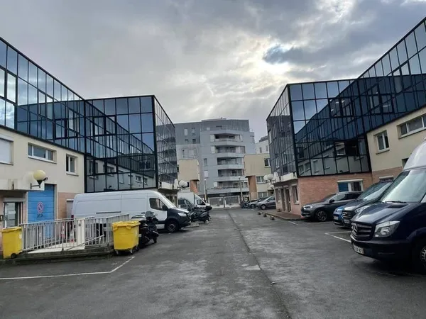 Bureaux 51 m²