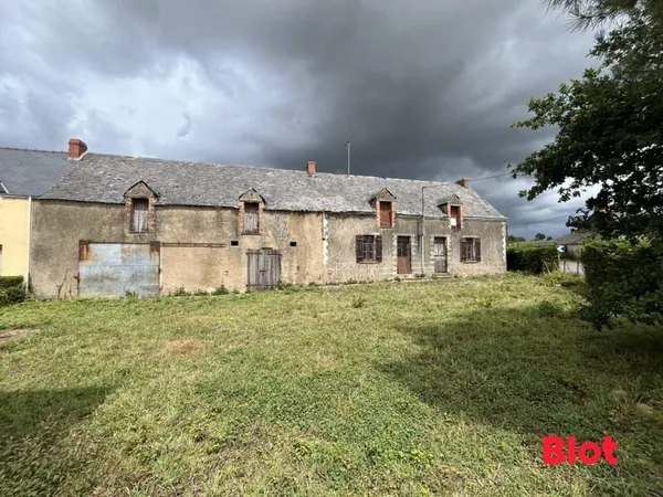 A VENDRE BLOT IMMOBILIER BAIN DE BRETAGNE - BATIMENT A RENOVER - RUFFIGNE - 1 300 m² DE TERRAIN