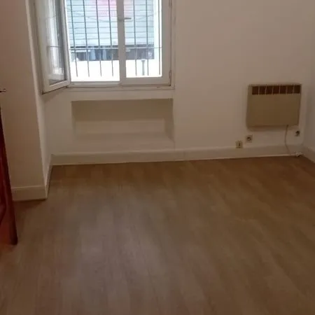 Location t2 centre ville bollene