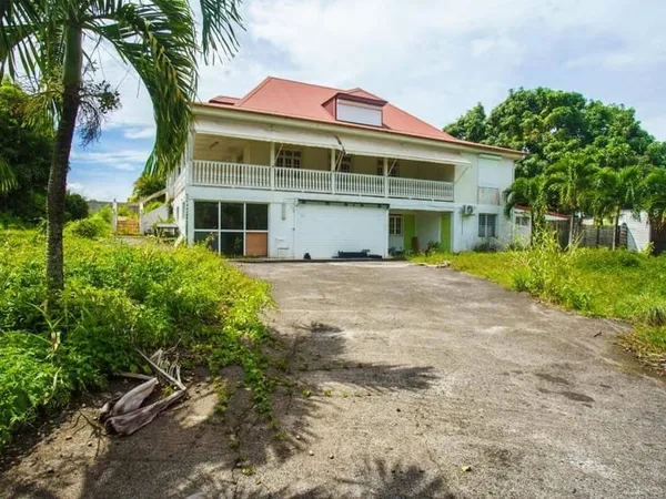 Maison 182 m²