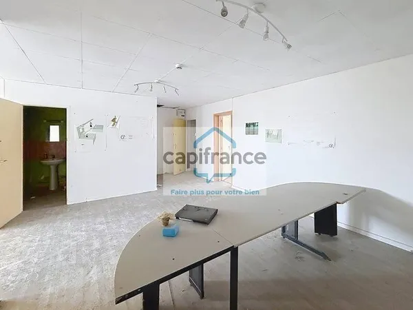 Bureaux 200 m²