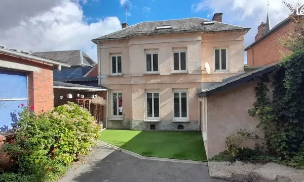 Maison 7 pièces 200 m²