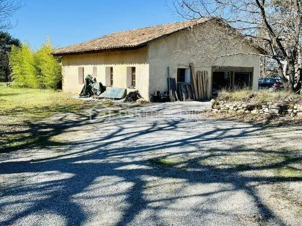 Maison 6 pièces 197 m²