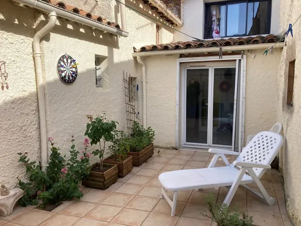 Sud Limoux, maison de village 2 chambres, parfait état, cuis