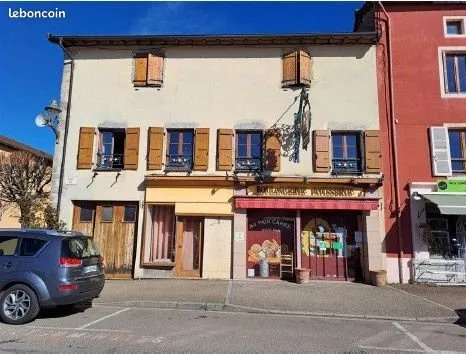 Maison de village 8 pièces 238 m²