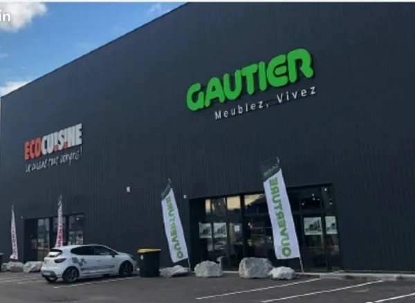 LOCAL COMMERCIAL 1420 m² VALENCE