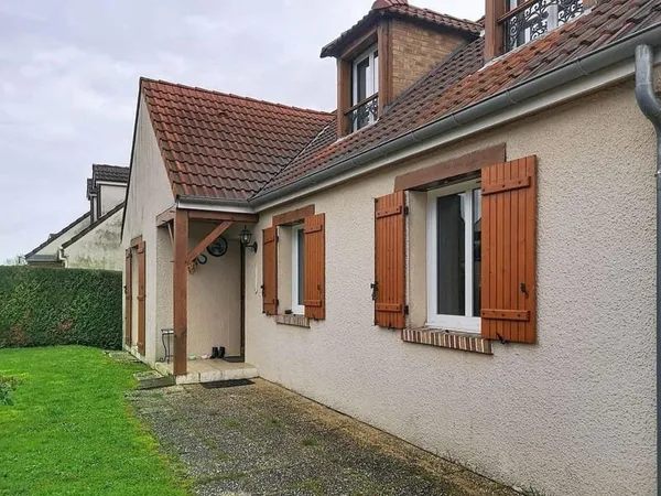 À Crégy-lès-Meaux - Maison 120 m², 4 chambres, grand séjour lumineux, sous-sol 70 m², aucun travaux 