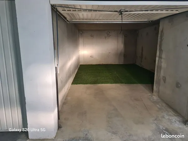 Garage location