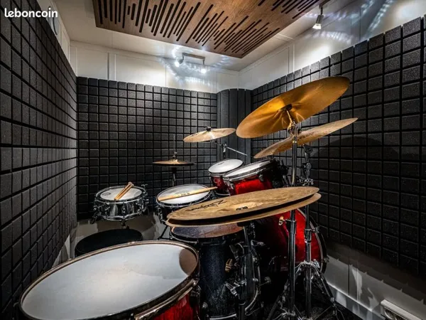 Studio musique insonorisé premium - accès 7j/7 24h/24 - cabines 5 et 6 m² - Marcoussis