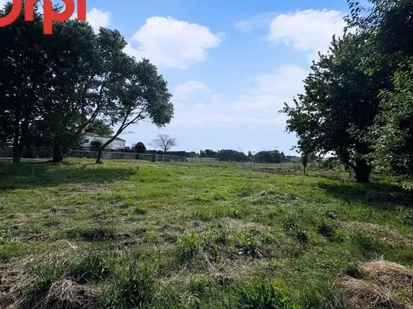 Terrain 1700 m²