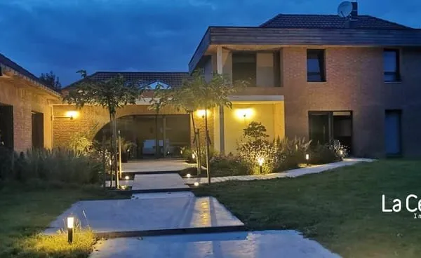 EXCLUSIVITÉ - VILLA DE 400 M²