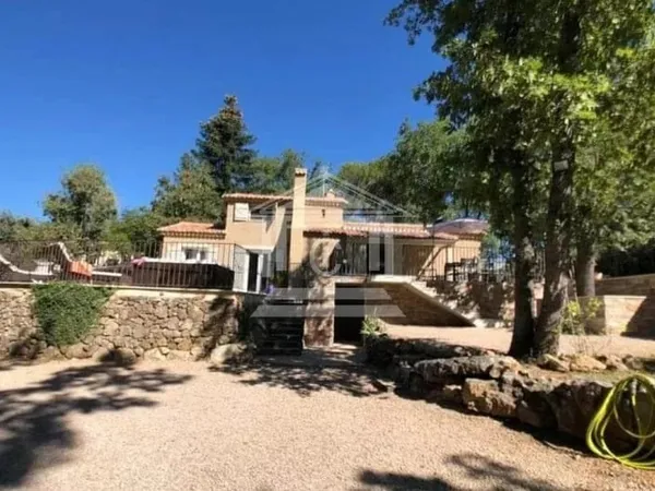 CALLIAN VILLA 6 PIECES AVEC PISCINE