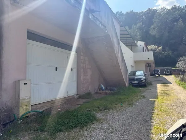 Dépôt BOX GARAGE BRUT 88m2