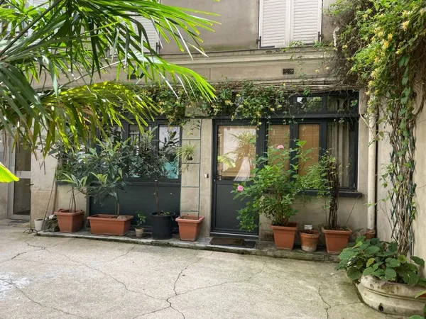 Vends Spacieux loft F4 rue Paul Bert village Faidherbe Paris 11ème - 91m²