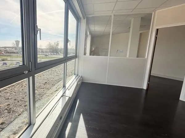 Bureaux - LES ESSARTS LE ROI