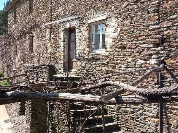 Maison de Hameau SAINT MARTIN DE BOUBAUX (48)
