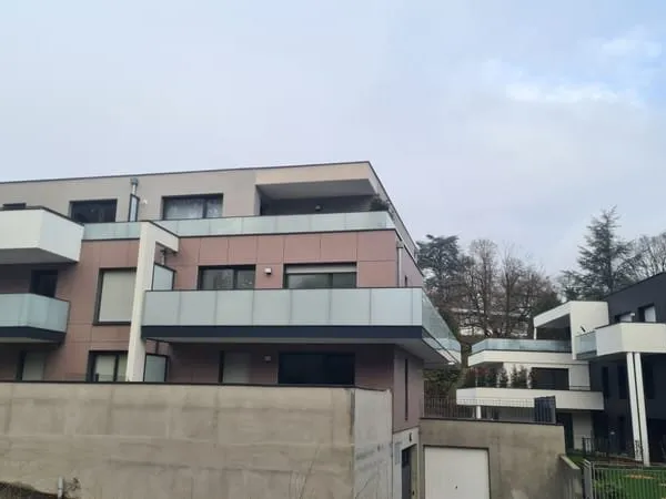 Appartement F5 de 104m2 - terrasse et garage
