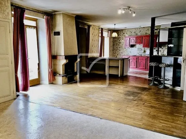 Immeuble au coeur de Beaulieu-sur-Dordogne