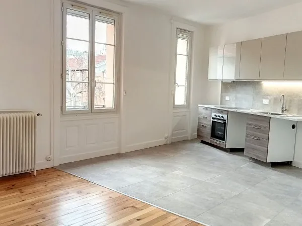 Saint Etienne Centre Deux T4 89.65 m²