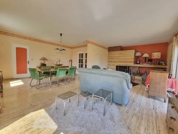 Maison de plain-pied 5 pièces 156 m²