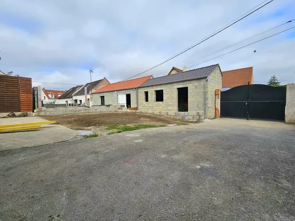 Bâtiment de 25m2 à Hémévillers
