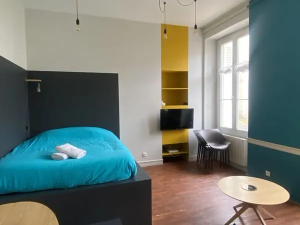 APPARTEMENT T1BIS MEUBLE - POITIERS CENTRE