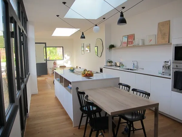 Maison 6 pièces 220 m²