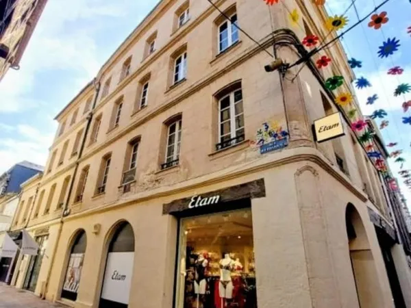 Immeuble 1100 m²