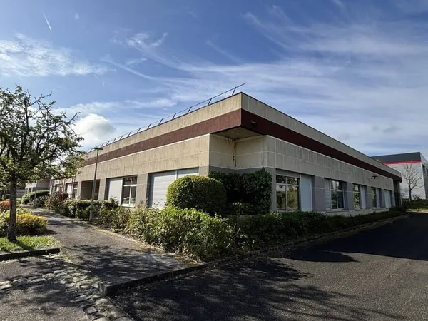 Bureaux 1183 m²