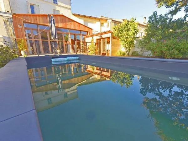 Maison - 275m ²