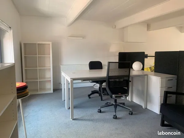 Espace Bureau 15m2 meublé à louer