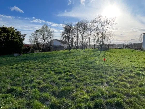 TERRAIN 2027 m2 constructible